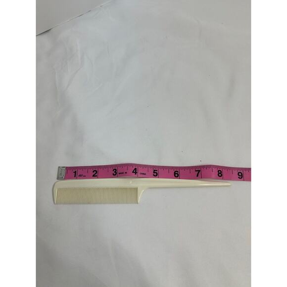 Vintage Offwhite Rat Tail Comb - Picture 3 of 3